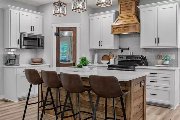 Cumberland Furnace, TN 37051,1119 Gallion Rd