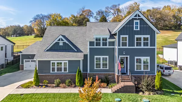 College Grove, TN 37046,7037 Vineyard Valley Dr