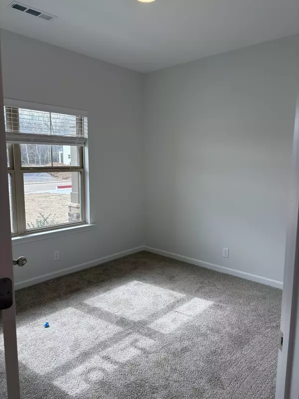 Murfreesboro, TN 37128,513 Crimper Lane