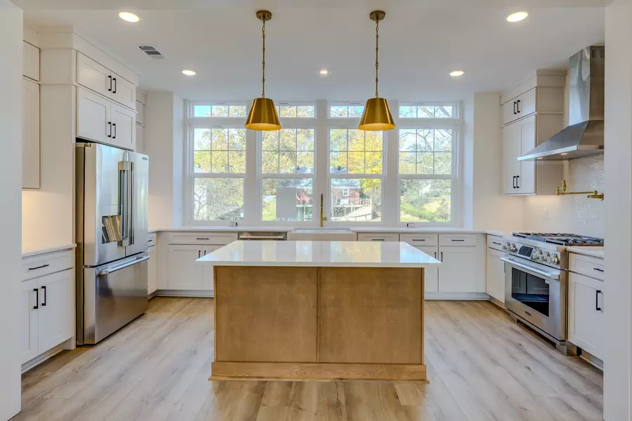 205 Daydreamer Ln, Nashville, TN 37206