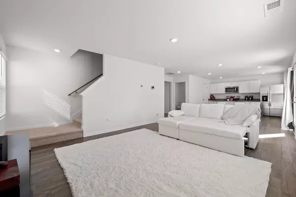 Rossville, GA 30741,99 Draft Street