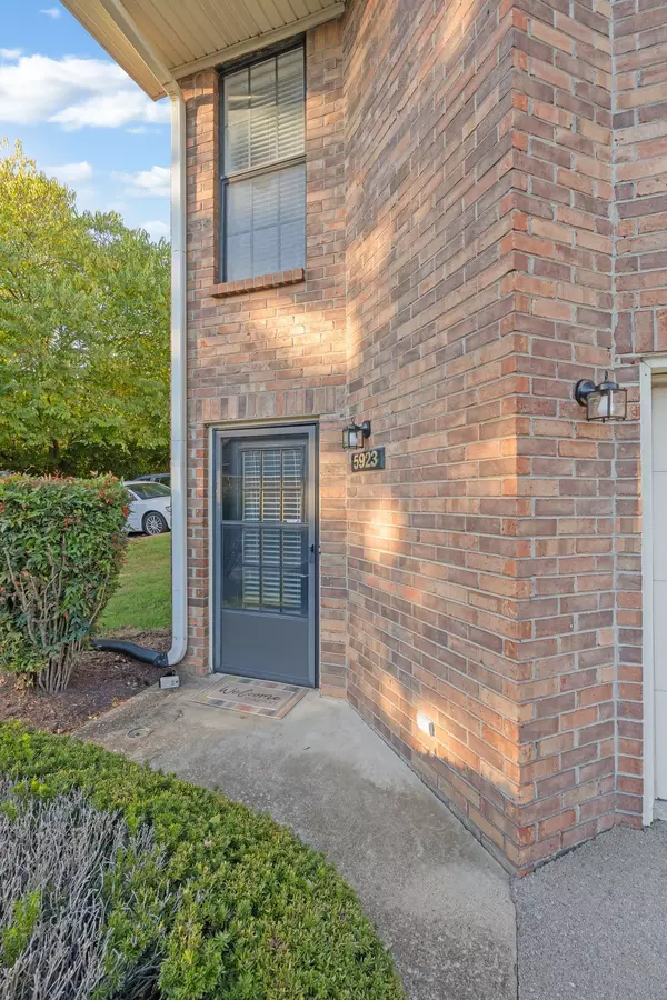 Brentwood, TN 37027,5923 Stone Brook Dr