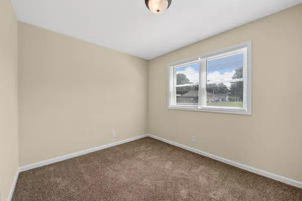 Oak Grove, KY 42262,812 Pembroke Oak Grove Rd #14