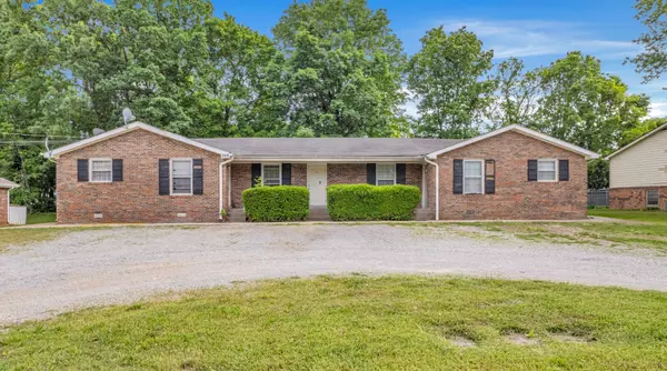 348 Dupuis Dr, Clarksville, TN 37042