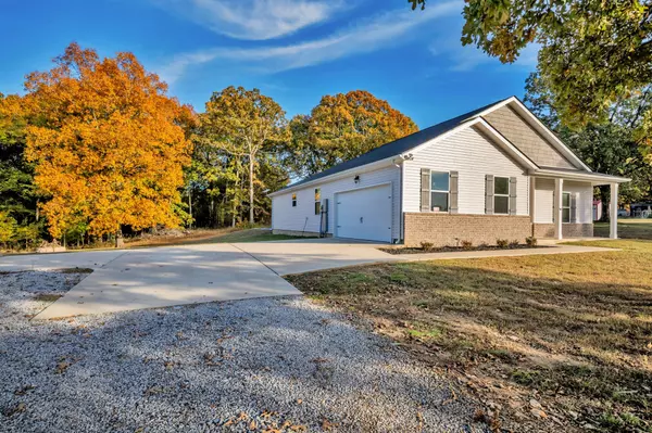 Dickson, TN 37055,394 Wilson Hollow Rd