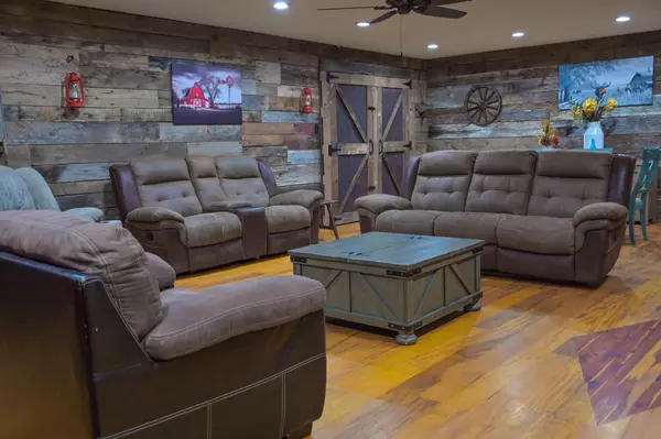 Gainesboro, TN 38562,550 Carl Dixon Ln