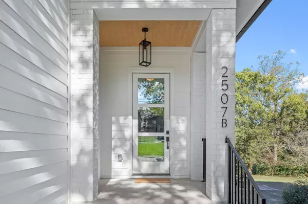 Nashville, TN 37206,2507B Barclay Dr