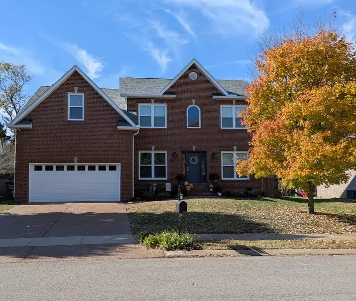 132 Fieldcrest Cir, Hendersonville, TN 37075
