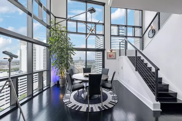 Nashville, TN 37219,555 Church St #2100