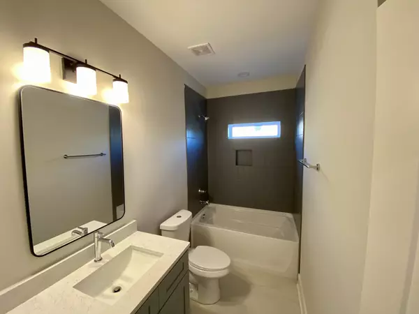 Nashville, TN 37209,6126 Robertson Ave