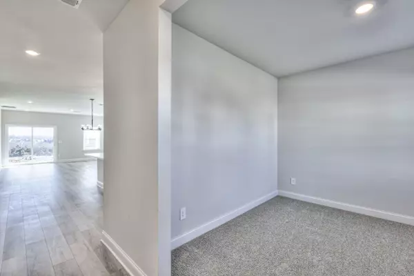 Clarksville, TN 37043,121 Fernbank Ln