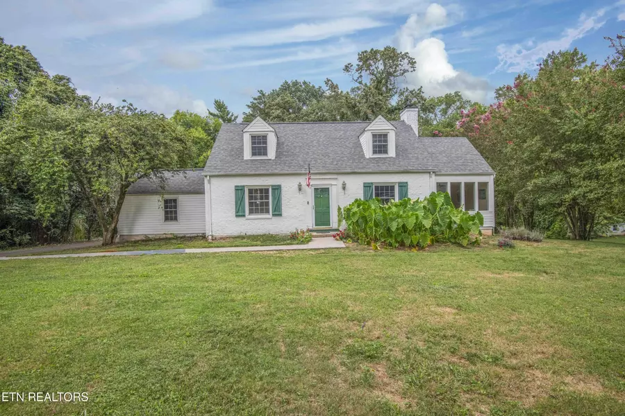 5709 Westover Drive, Knoxville, TN 37919