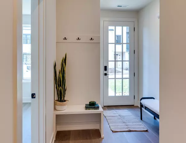 Nashville, TN 37216,981 Dozier Pl #2