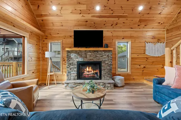 Sevierville, TN 37876,2112 Eagle Feather Drive