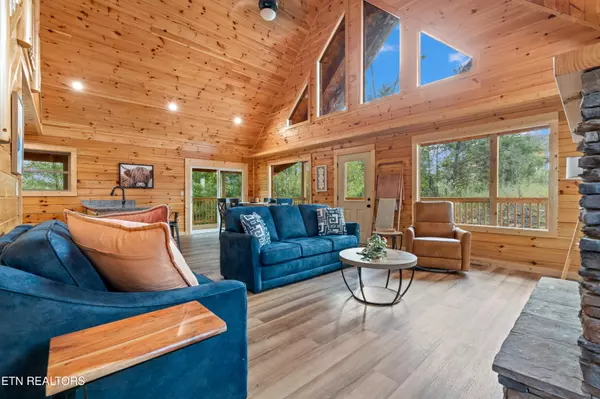 Sevierville, TN 37876,2112 Eagle Feather Drive