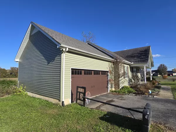 Shelbyville, TN 37160,302 Graydon St