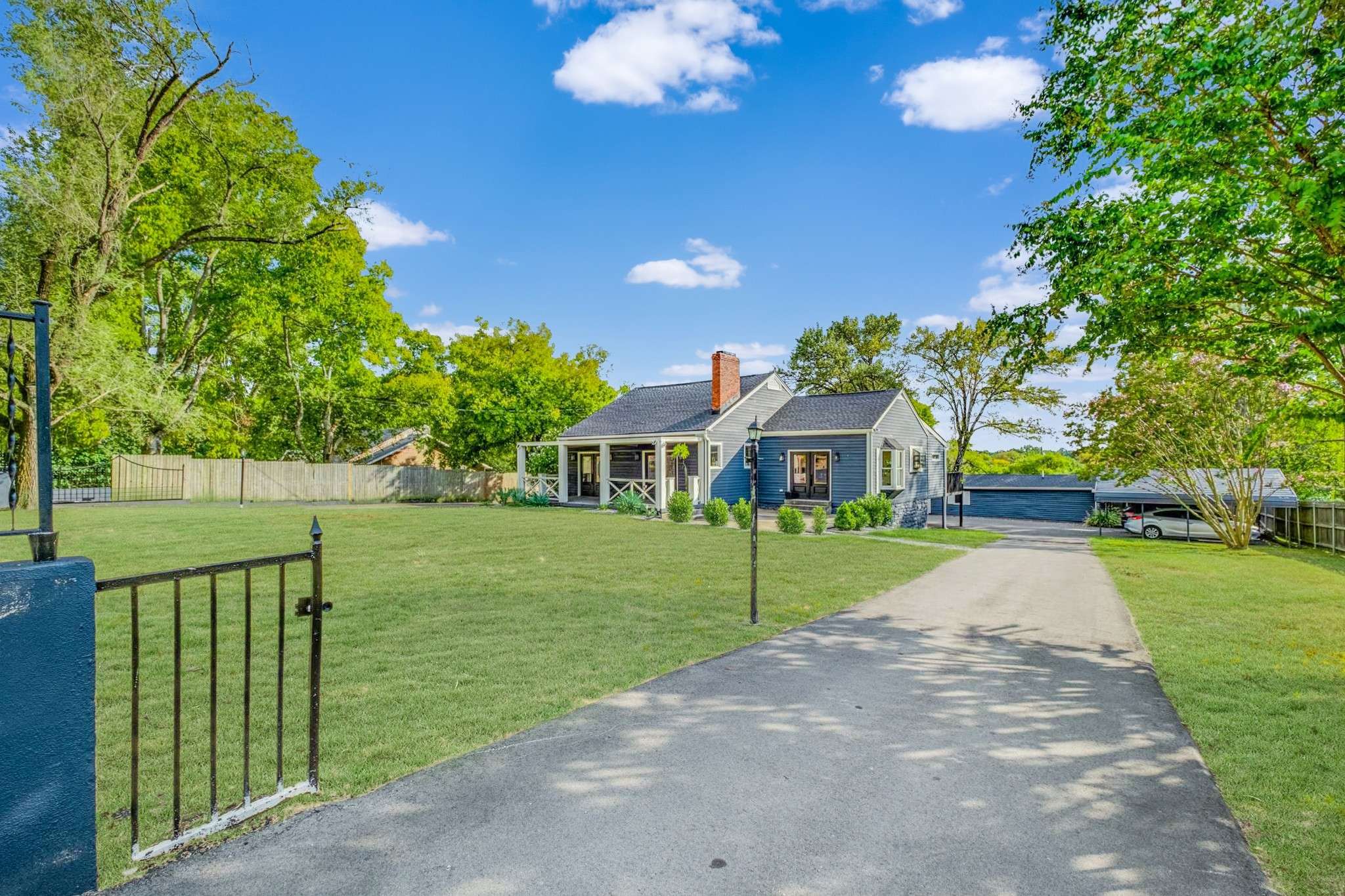 562B Neelys Bend Rd, Madison, TN 37115