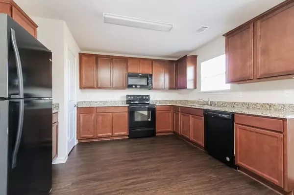 Columbia, TN 38401,2332 Bee Hive Dr