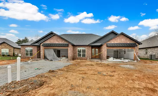 Clarksville, TN 37043,1044 Veridian Dr Unit 19B