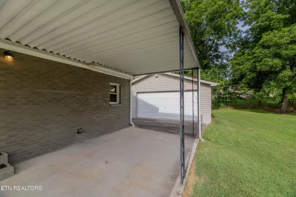 Kingston, TN 37763,213 Willowbrook Drive