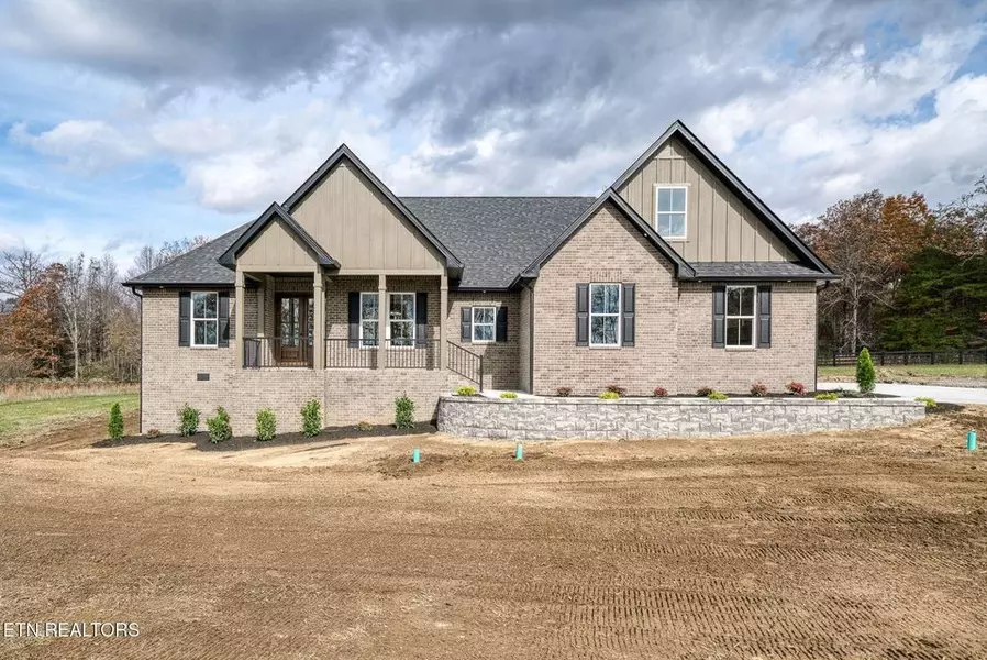 279 Catoosa Ridge Dr, Crossville, TN 38571