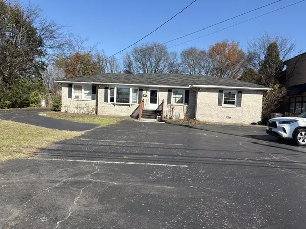 Murfreesboro, TN 37129,5530 NW Broad St #NW