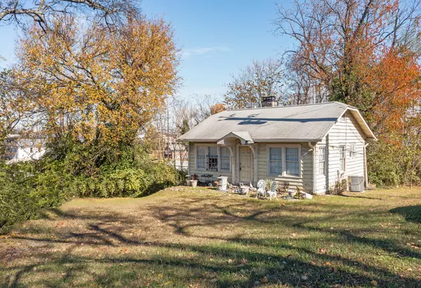 2506 Westwood Dr, Nashville, TN 37204