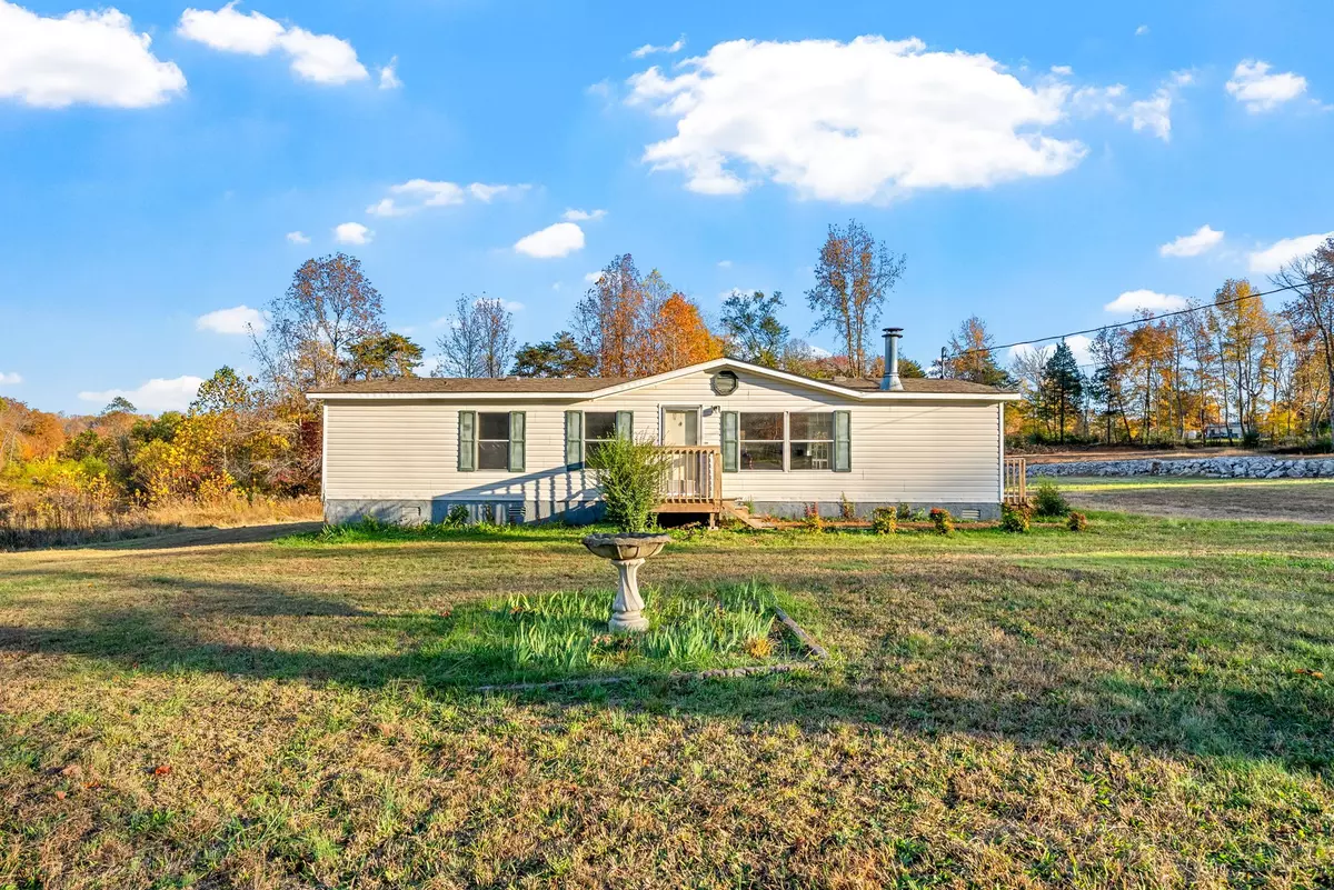 Charlotte, TN 37036,2804 Highway 49 #E