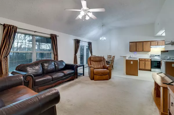 Antioch, TN 37013,864 Pin Oak Dr