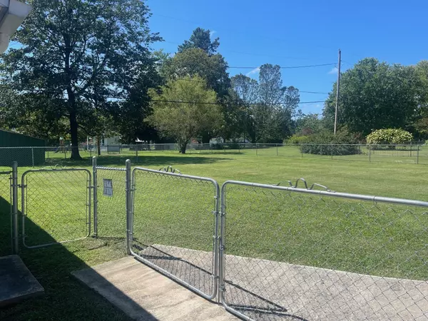 Tullahoma, TN 37388,1215 Bel Aire Dr