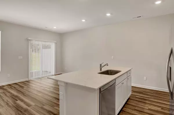 White House, TN 37188,801 Big Bend Ct