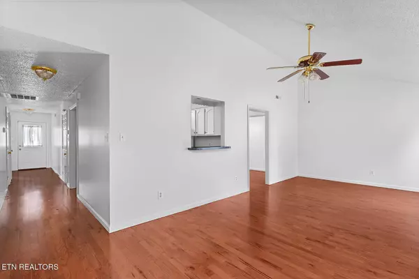 Powell, TN 37849,8025 Fenton Way