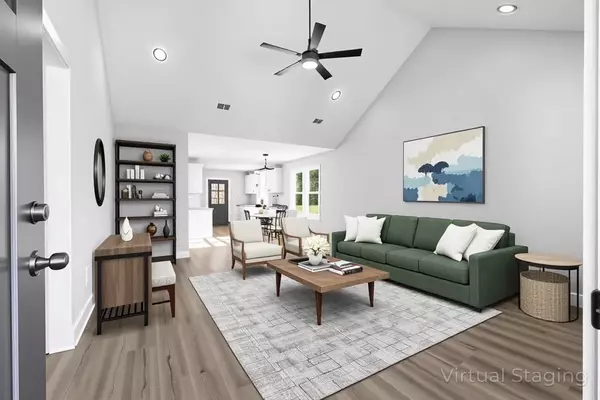 Gallatin, TN 37066,206 Ross Ave #110