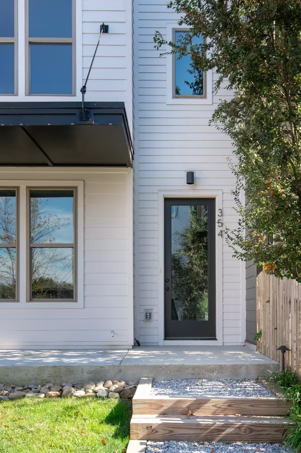 Nashville, TN 37216,354 East Village Ln