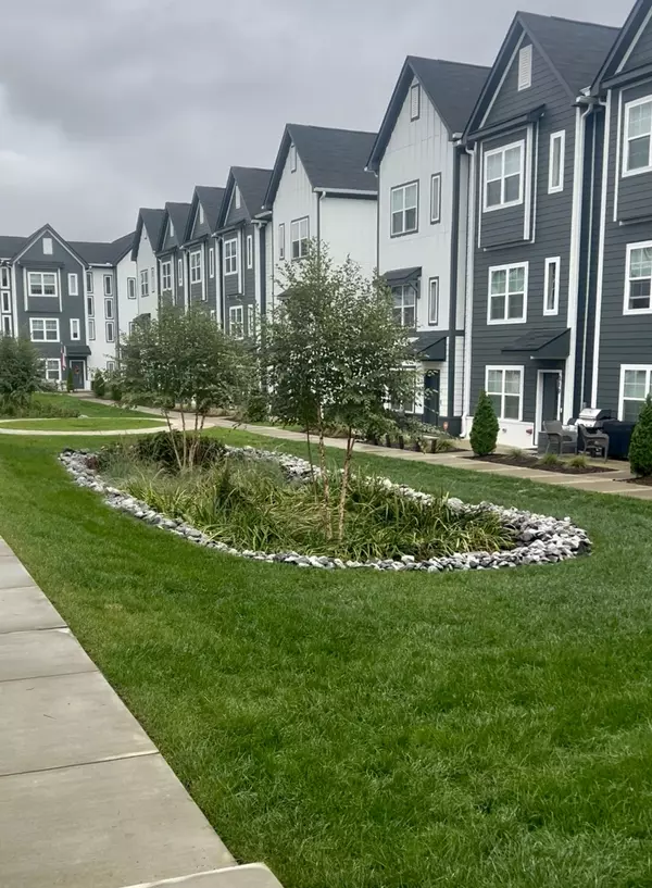 700 N DuPont Ave #114, Madison, TN 37115