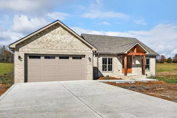 Livingston, TN 38570,136 E McCormick Rd