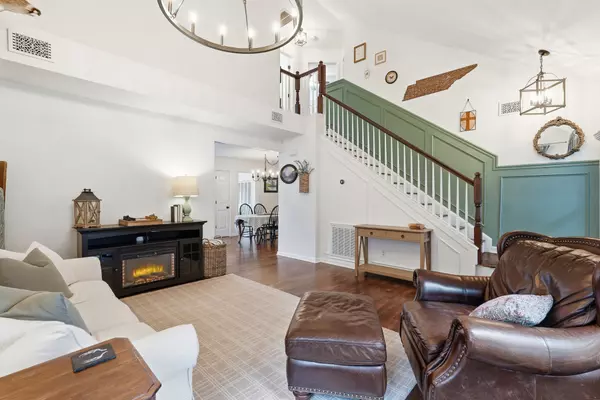 Franklin, TN 37064,3239 Gardendale Dr