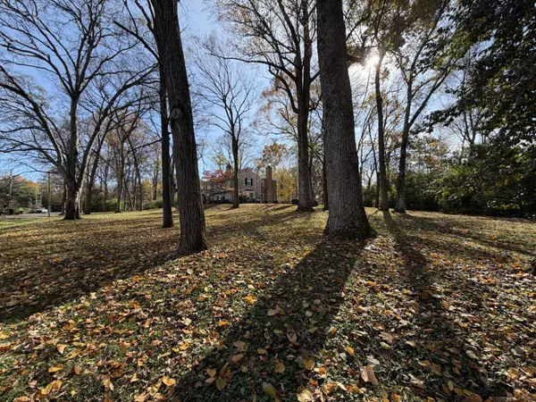 Nashville, TN 37205,111 Lynnwood Blvd