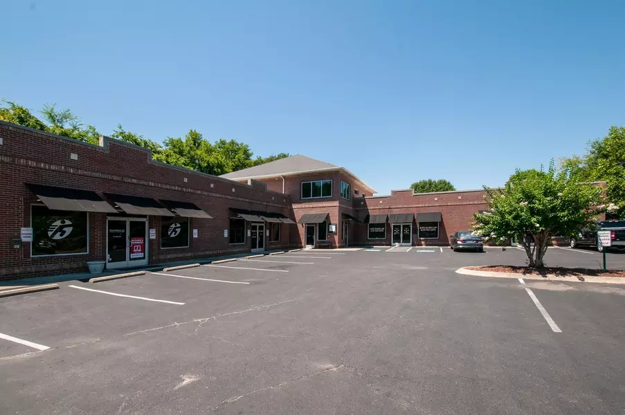 275 Jackson Meadows Dr, Hermitage, TN 37076