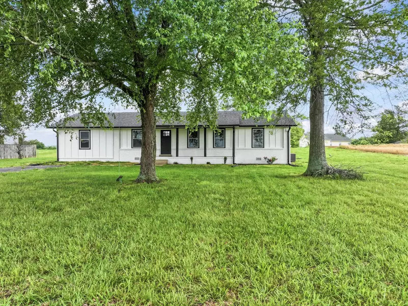 1950 Norton Rd, Lawrenceburg, TN 38464