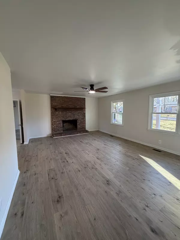 Murfreesboro, TN 37129,616 Foxfire Ct