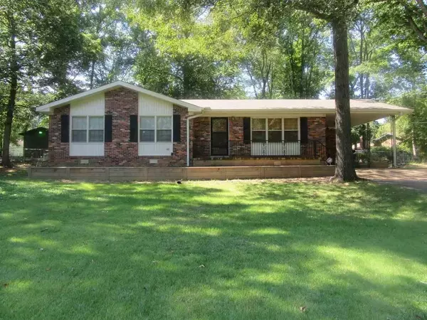 655 E END DR, Savannah, TN 38372