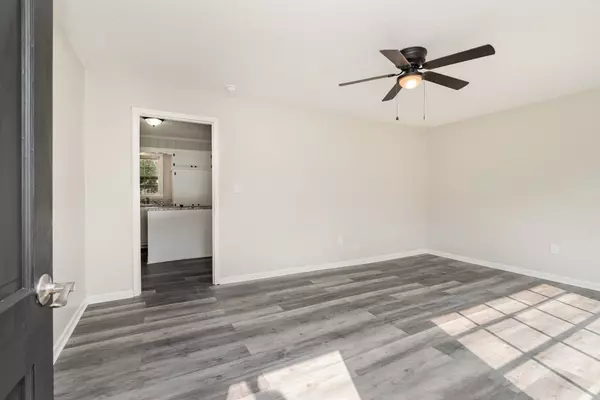 Gallatin, TN 37066,228 Bate Ave