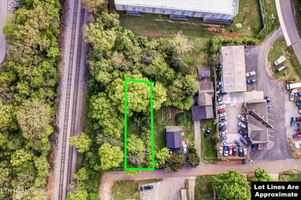 Knoxville, TN 37914,1018 Cedarwood St