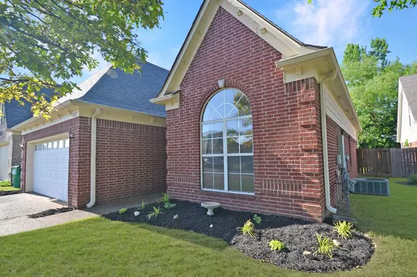 Cordova, TN 38018,9212 ACADIA PL