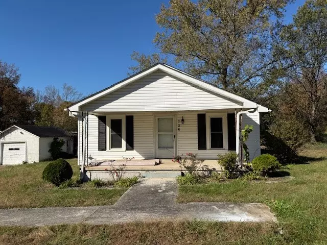 706 Westside Dr, Tullahoma, TN 37388