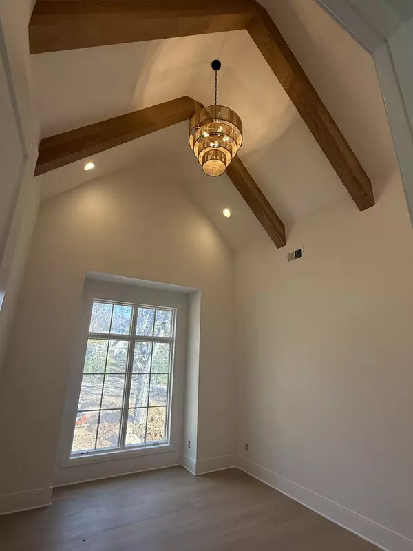 Nashville, TN 37205,735 Richfield Dr