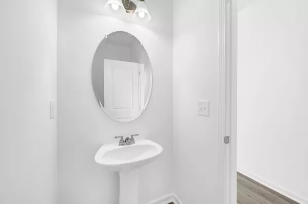 Clarksville, TN 37043,1395 English Oak Drive