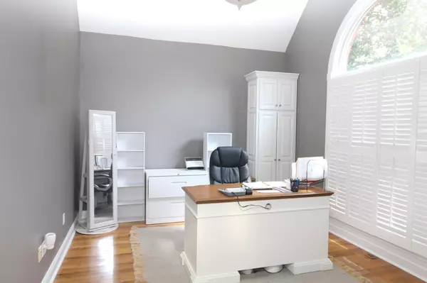 Lexington, TN 38351,294 Beasley Dr