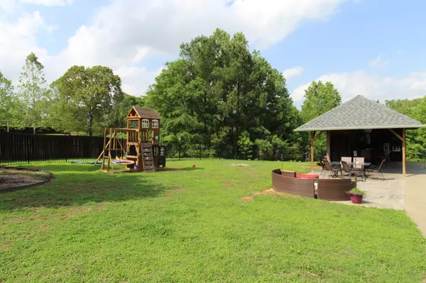 Lexington, TN 38351,294 Beasley Dr